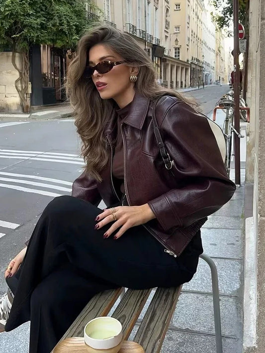 Luisa Weinrote Lederjacke